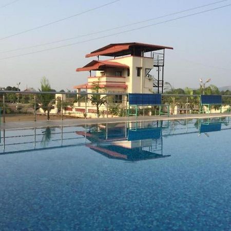 Sfurti Farms Hotel Badlapur Exterior foto